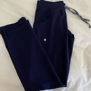 FIGS Kade scrub pants in Navy